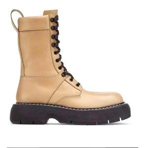 Bottega Veneta Tire Bounce Boot Sz.6!!! ALL SPICE